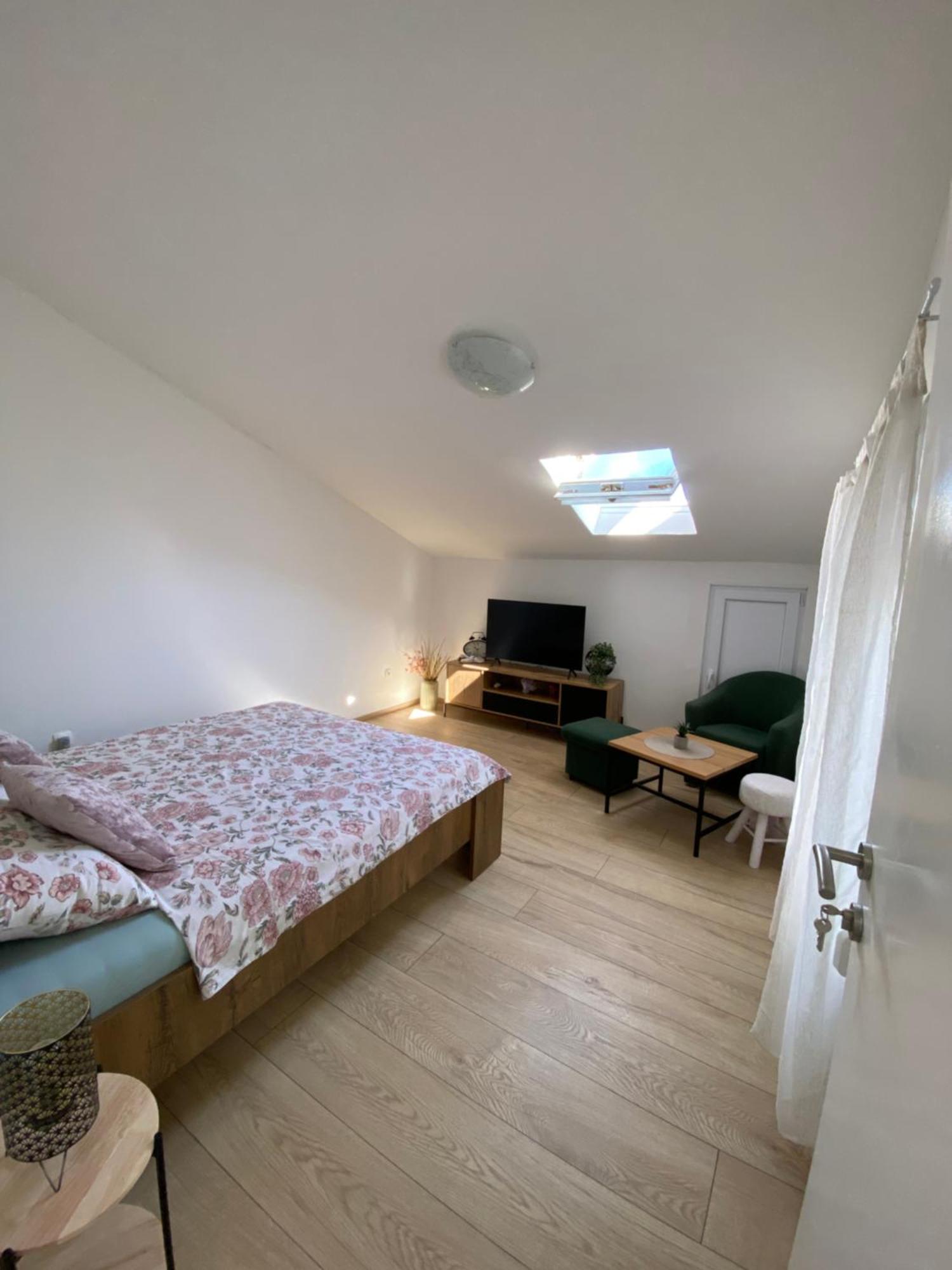PUY Apartments Jozephine מראה חיצוני תמונה